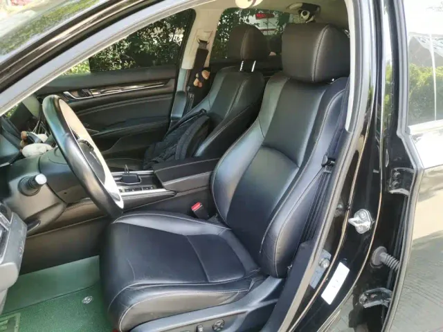 Honda Accord — Фото автомобиля 16