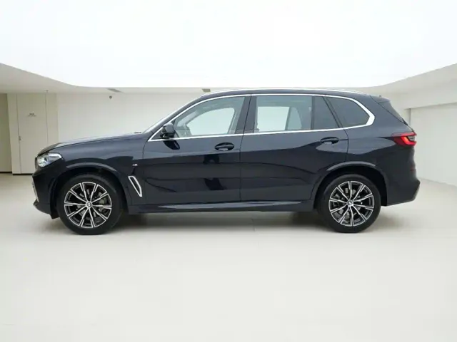 BMW X5 — Фото автомобиля 3