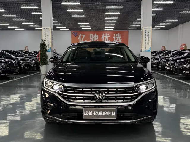 Volkswagen Passat — Фото автомобиля 2