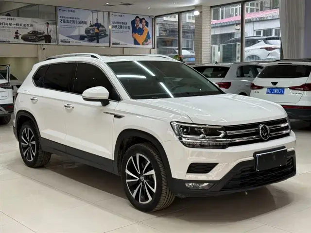 Volkswagen Tharu — Фото автомобиля 3