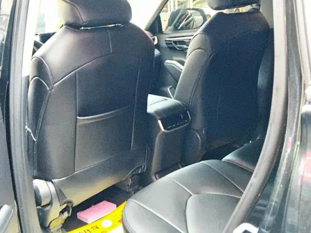 Toyota Highlander — Фото автомобиля 11