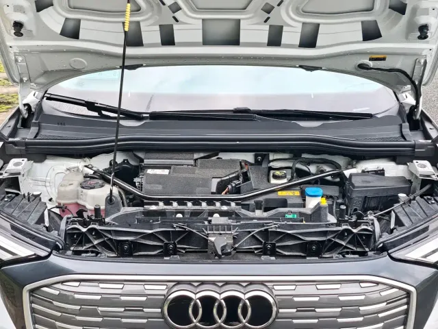 Audi Q4 e-tron — Фото автомобиля 12