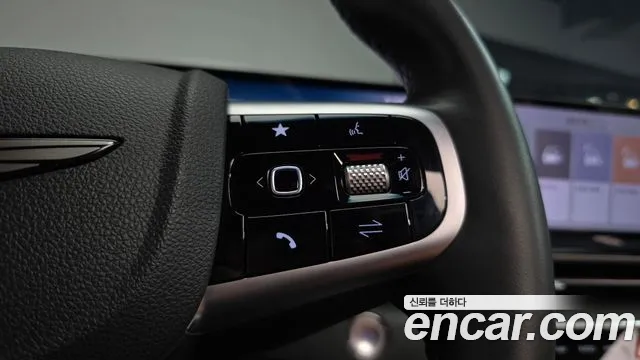 Genesis GV80 — Фото автомобиля 25