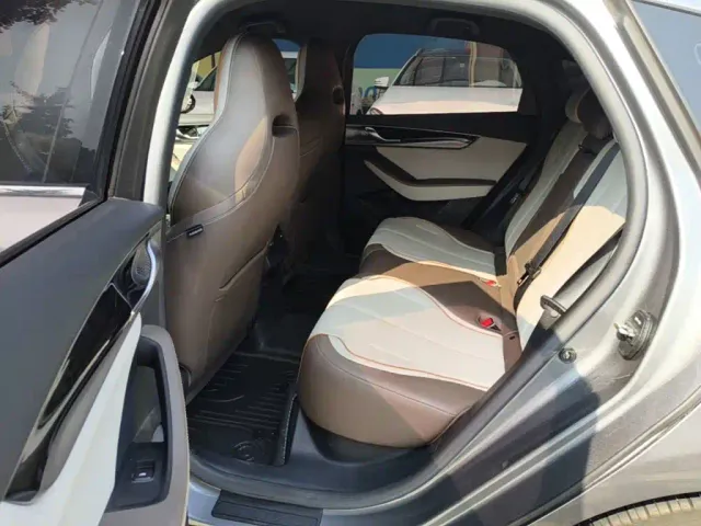 BYD Qin PLUS — Фото автомобиля 16