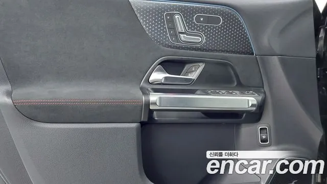 Mercedes-Benz EQB — Фото автомобиля 15