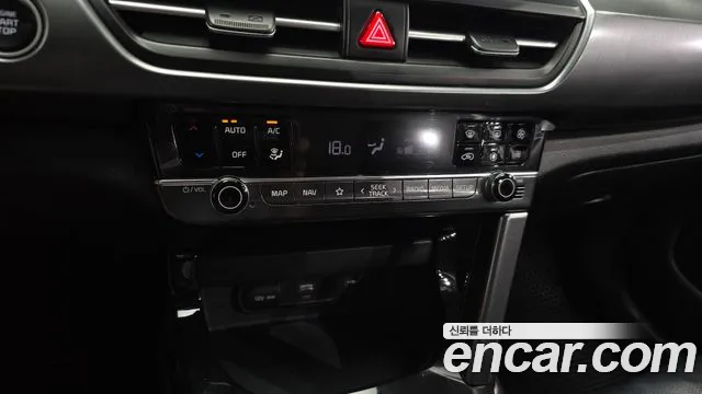 Kia Seltos Бензин 1.6 турбо 2WD — Фото автомобиля 25