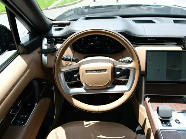 Land Rover Range Rover — Фото автомобиля 16