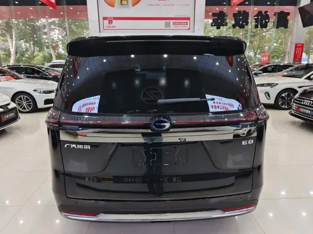 GAC Trumpchi E8 — Фото автомобиля 5