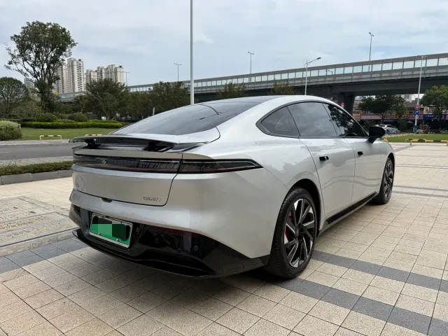 Dongfeng eπ 007 — Фото автомобиля 13