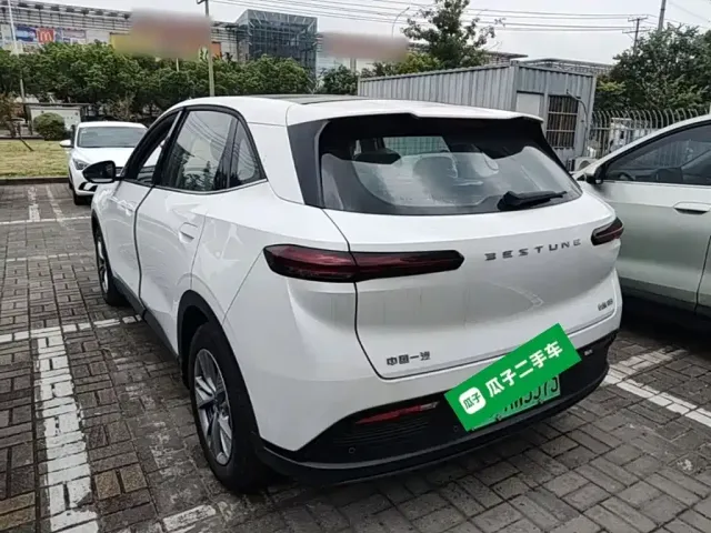 Bestune Yueyi 03 — Фото автомобиля 4