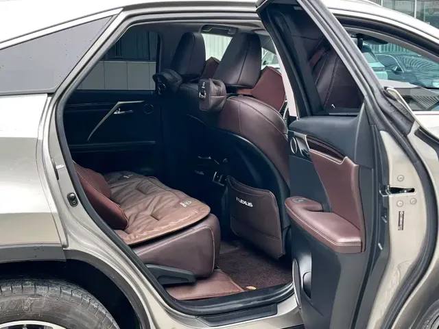 Lexus RX — Фото автомобиля 7