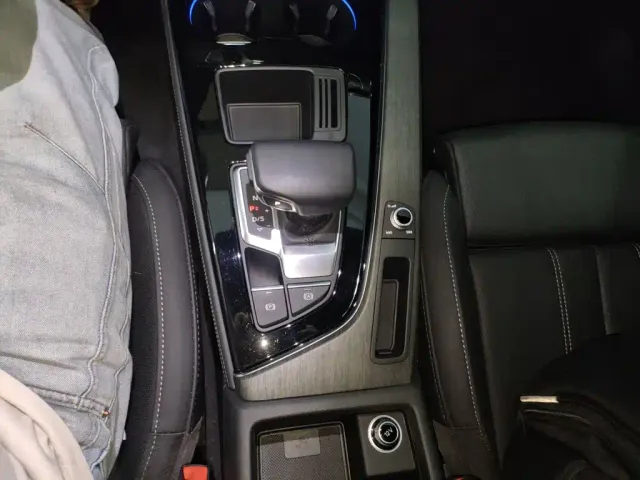 Audi A4L — Фото автомобиля 9