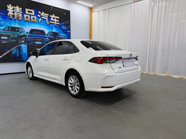 Toyota Corolla — Фото автомобиля 4