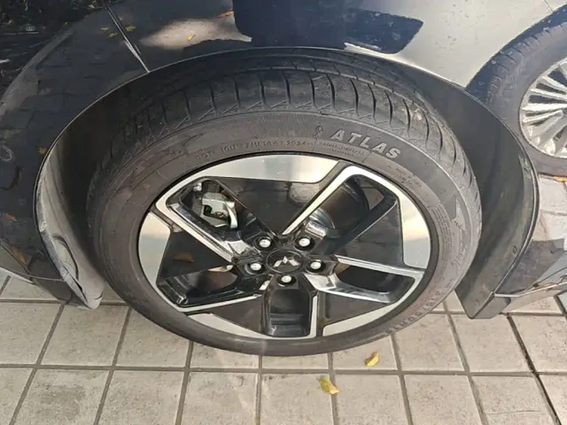 Wuling Starlight — Фото автомобиля 22