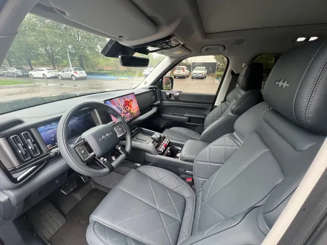 BYD FangChengBao Leopard 5 — Фото автомобиля 11