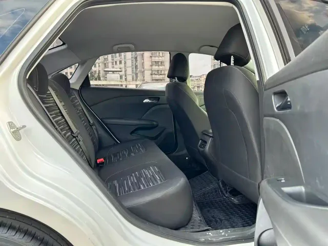 Chevrolet Monza — Фото автомобиля 18