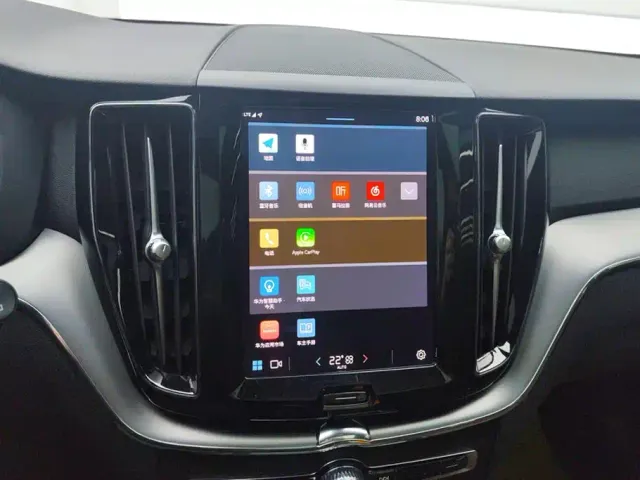 Volvo XC60 — Фото автомобиля 13