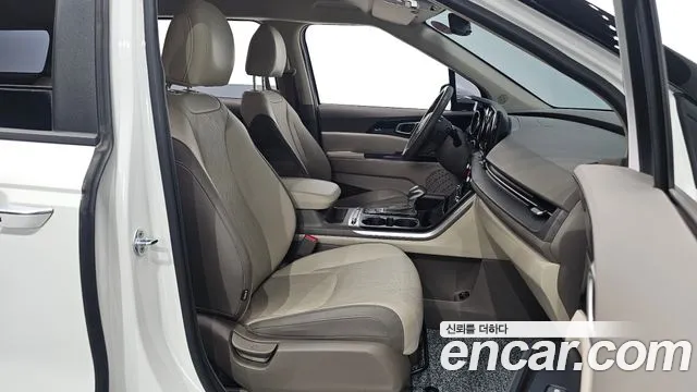 Kia Canival Carnival 4 поколение 9 мест Prestige — Фото автомобиля 10
