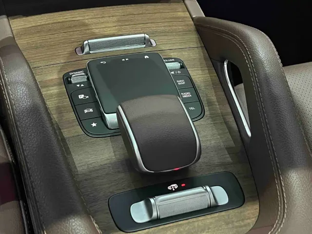 Mercedes-Benz GLE-Class — Фото автомобиля 18