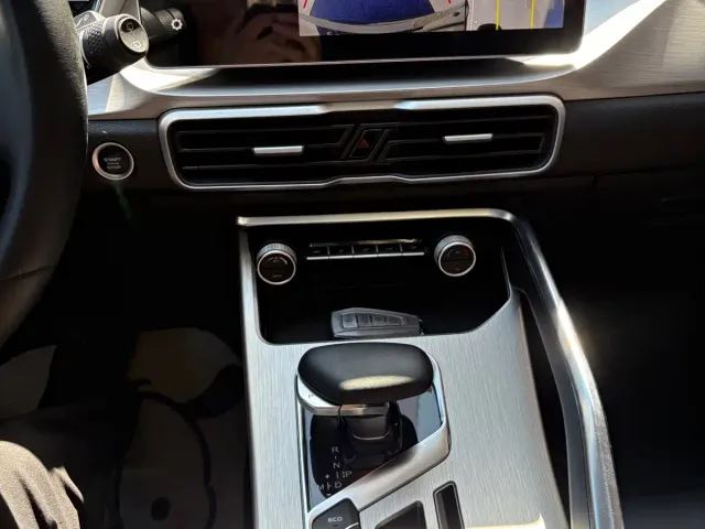 Geely Binyue — Фото автомобиля 15