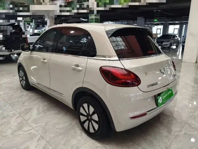 Wuling Bingo — Фото автомобиля 4
