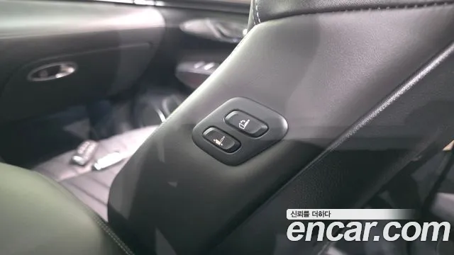 Genesis GV70 2.5T Бензин AWD — Фото автомобиля 27
