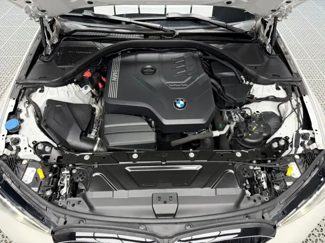 BMW 3 Series — Фото автомобиля 22