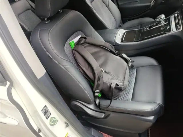 GAC Trumpchi M8 — Фото автомобиля 24