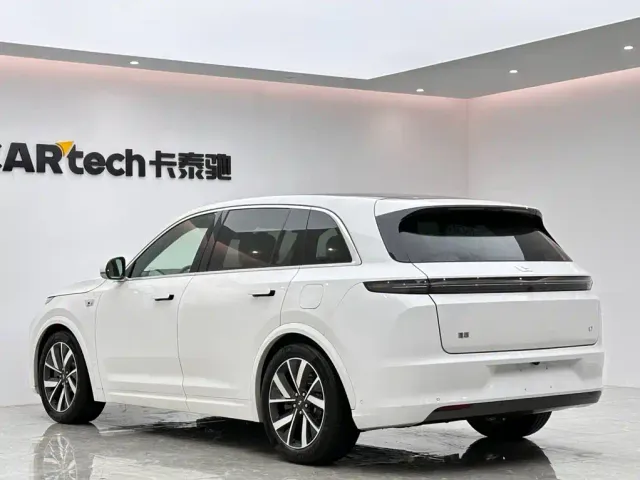 Li Auto L7 — Фото автомобиля 3