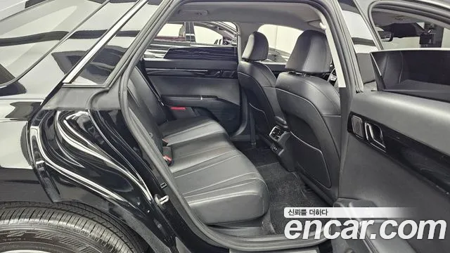 Hyundai Grandeur GN7 — Фото автомобиля 17