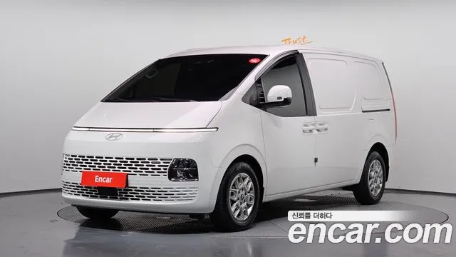 Фотография автомобиля — Hyundai Staria