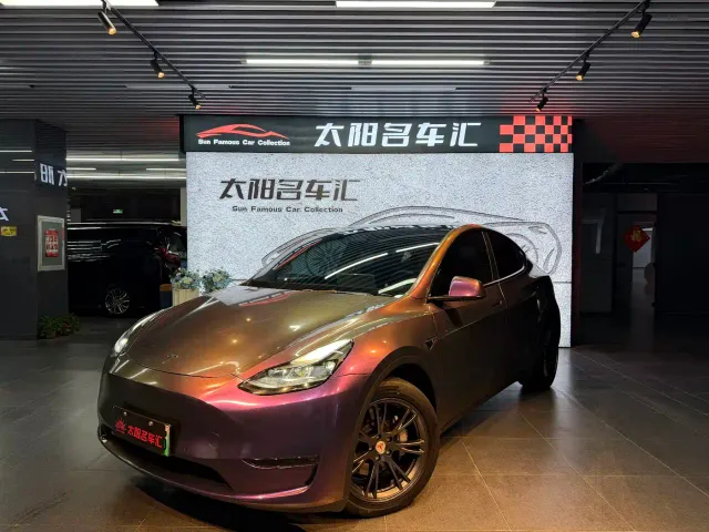 Фотография автомобиля — Tesla Model Y