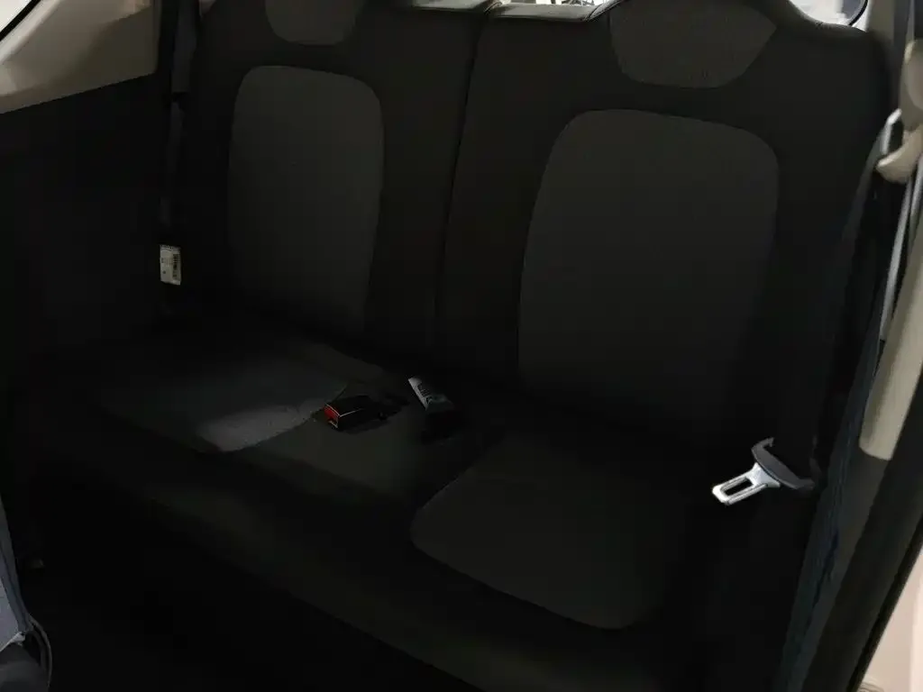 Wuling Motors Hongguang MINIEV 2021 Macaron Premium Edition LFP — Фото автомобиля 15