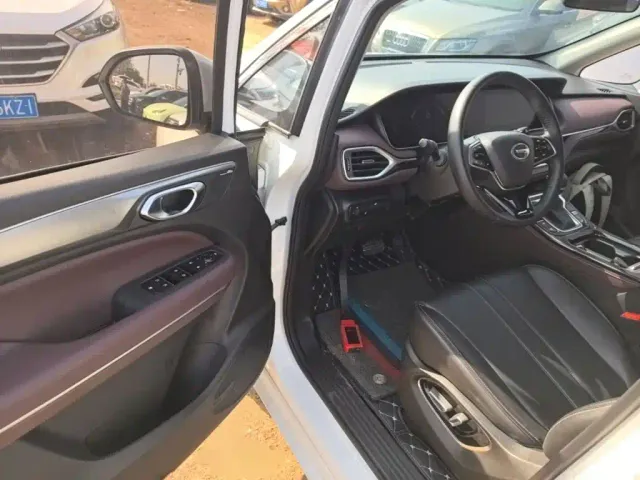 GAC Trumpchi M6 — Фото автомобиля 15
