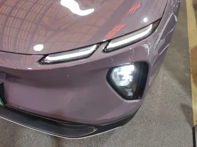 Nio EC6 — Фото автомобиля 23