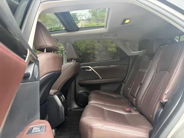Lexus RX — Фото автомобиля 7