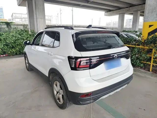 Volkswagen T-Cross — Фото автомобиля 4