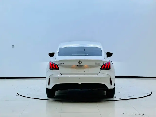 MG 5 — Фото автомобиля 4