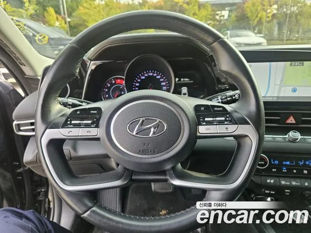 Hyundai Avante — Фото автомобиля 12
