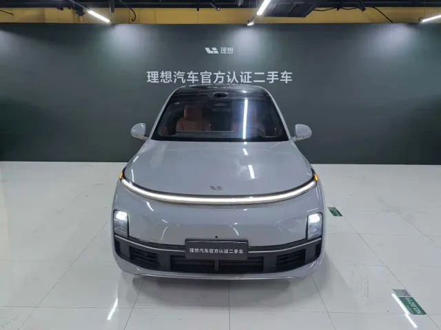 Фотография автомобиля — Li Auto L9
