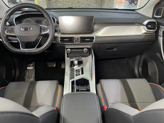 Geely Binyue — Фото автомобиля 11
