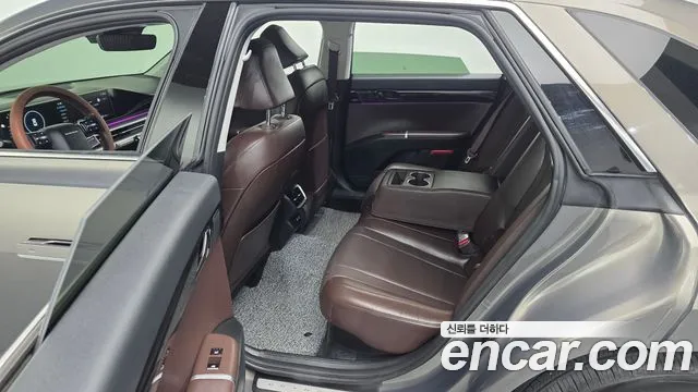 Hyundai Grandeur GN7 — Фото автомобиля 16
