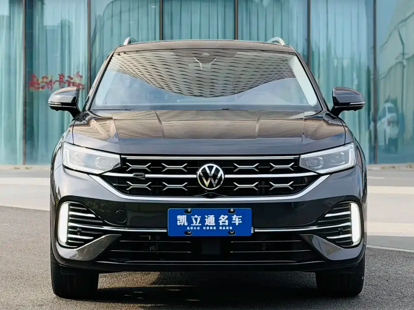Volkswagen Tayron 2024 380TSI 4WD R-Line High Performance — Фото автомобиля 2