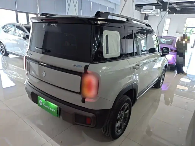 Baojun Yep Plus — Фото автомобиля 6