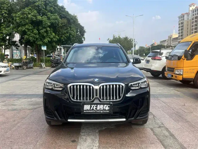 BMW X3 — Фото автомобиля 2