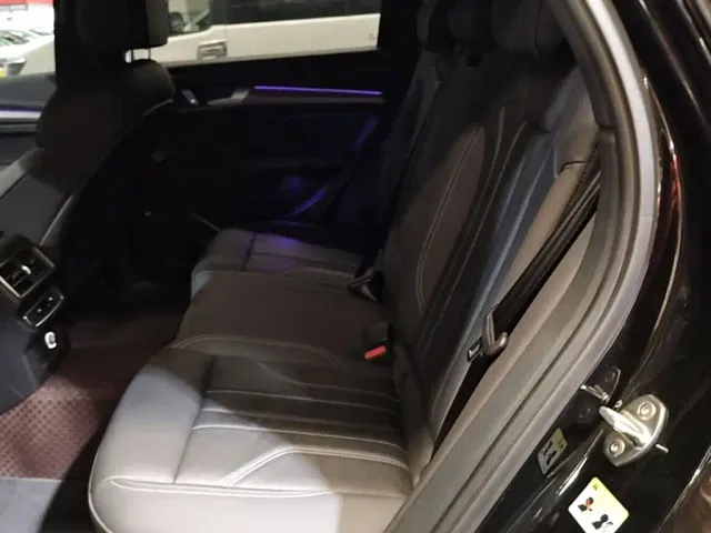 Audi Q5L — Фото автомобиля 16