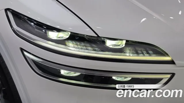 Genesis GV70 — Фото автомобиля 7
