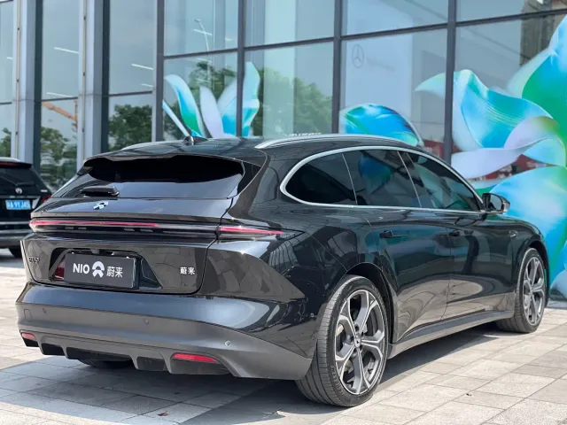 Nio ET5 Touring — Фото автомобиля 4