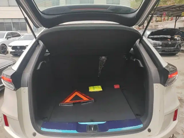 Honda UR-V — Фото автомобиля 18
