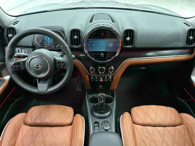 MINI Countryman — Фото автомобиля 7